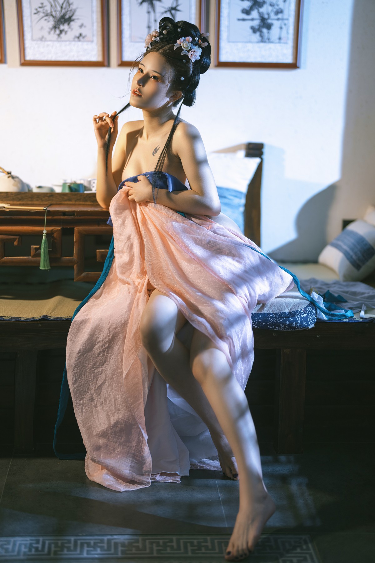 xgyw.top_网络美女鹿八岁汉服主题私房性感古典服饰大尺度全脱秀惹火身材极致诱惑写真56P