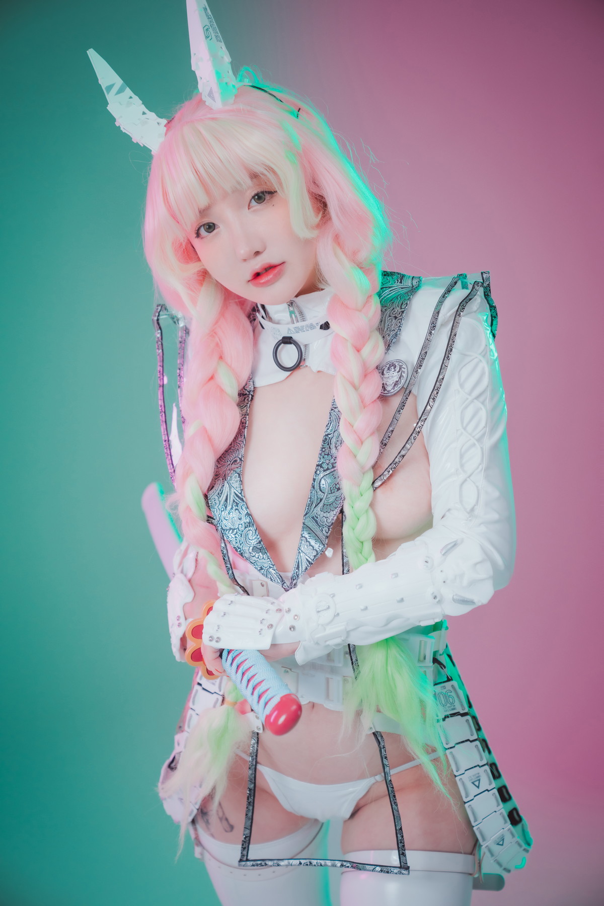 xgyw.top_[DJAWA]No.206_模特Yeeun_Cyber Hunter Mitsuri主题性感白色皮质服饰秀翘臀诱惑写真51P
