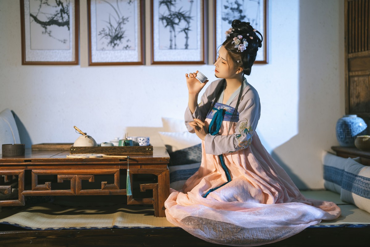 xgyw.top_网络美女鹿八岁汉服主题私房性感古典服饰大尺度全脱秀惹火身材极致诱惑写真56P