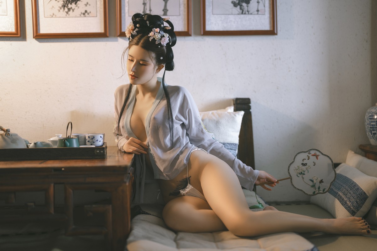 xgyw.top_网络美女鹿八岁汉服主题私房性感古典服饰大尺度全脱秀惹火身材极致诱惑写真56P