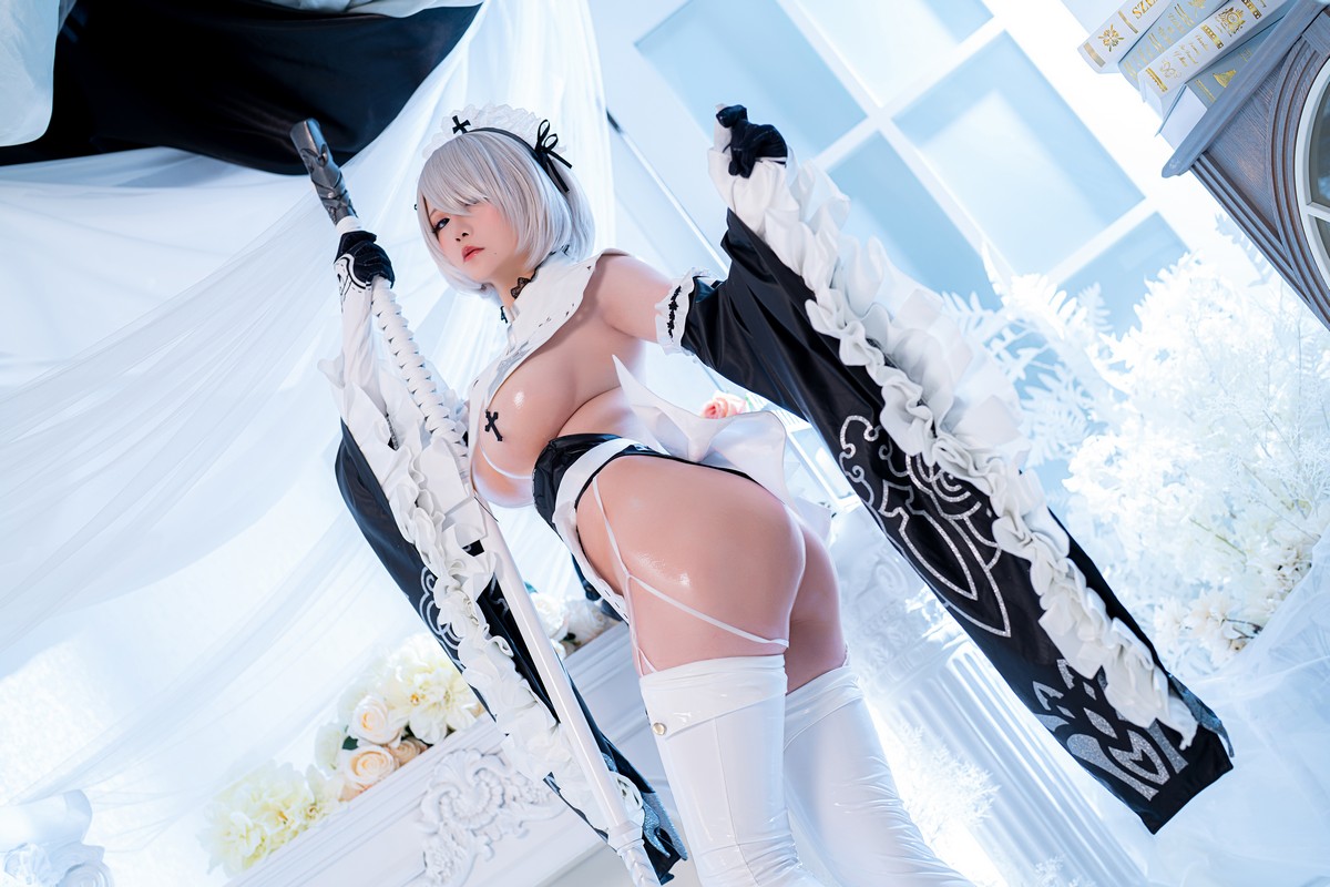 xgyw.top_Coser小姐姐星之迟迟朝露主题私房性感白色情趣修女服饰露豪乳翘臀诱惑写真70P