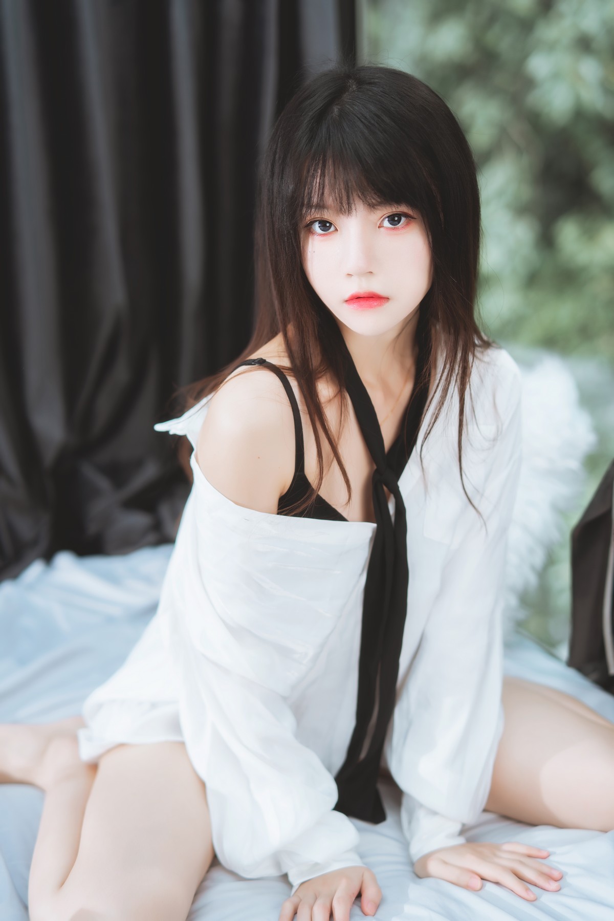 xgyw.top_网络美女桜桃喵狼来了系列主题私房性感白T露黑色内衣秀完美身材诱惑写真115P