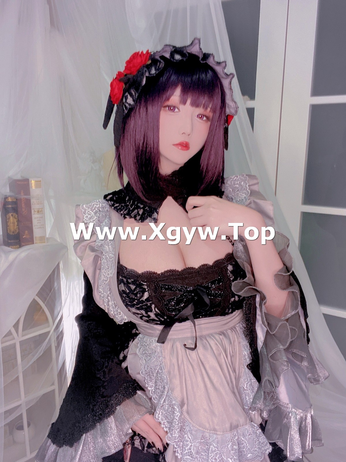xgyw.top_Coser小姐姐星之迟迟黑江雫主题性感黑色低胸服饰露蕾丝内衣配蕾丝吊袜诱惑写真60P