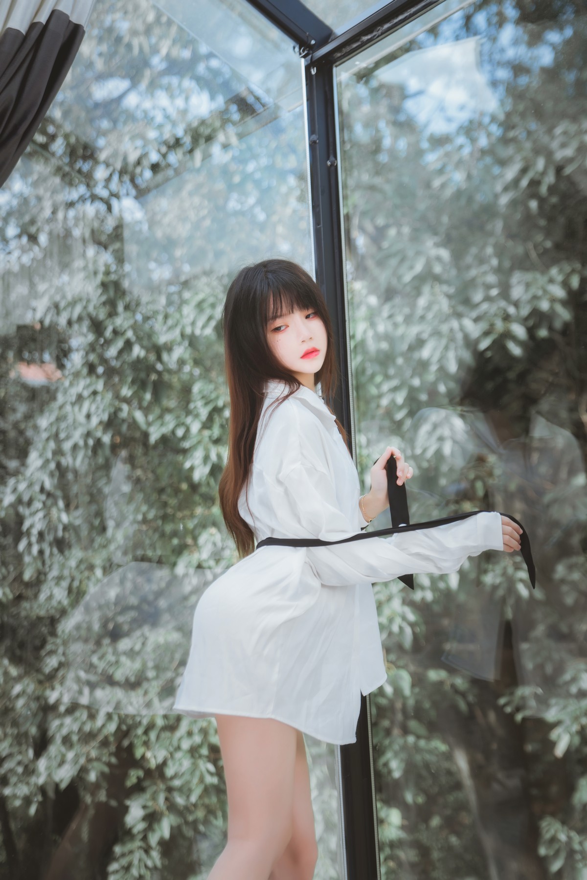xgyw.top_网络美女桜桃喵狼来了系列主题私房性感白T露黑色内衣秀完美身材诱惑写真115P
