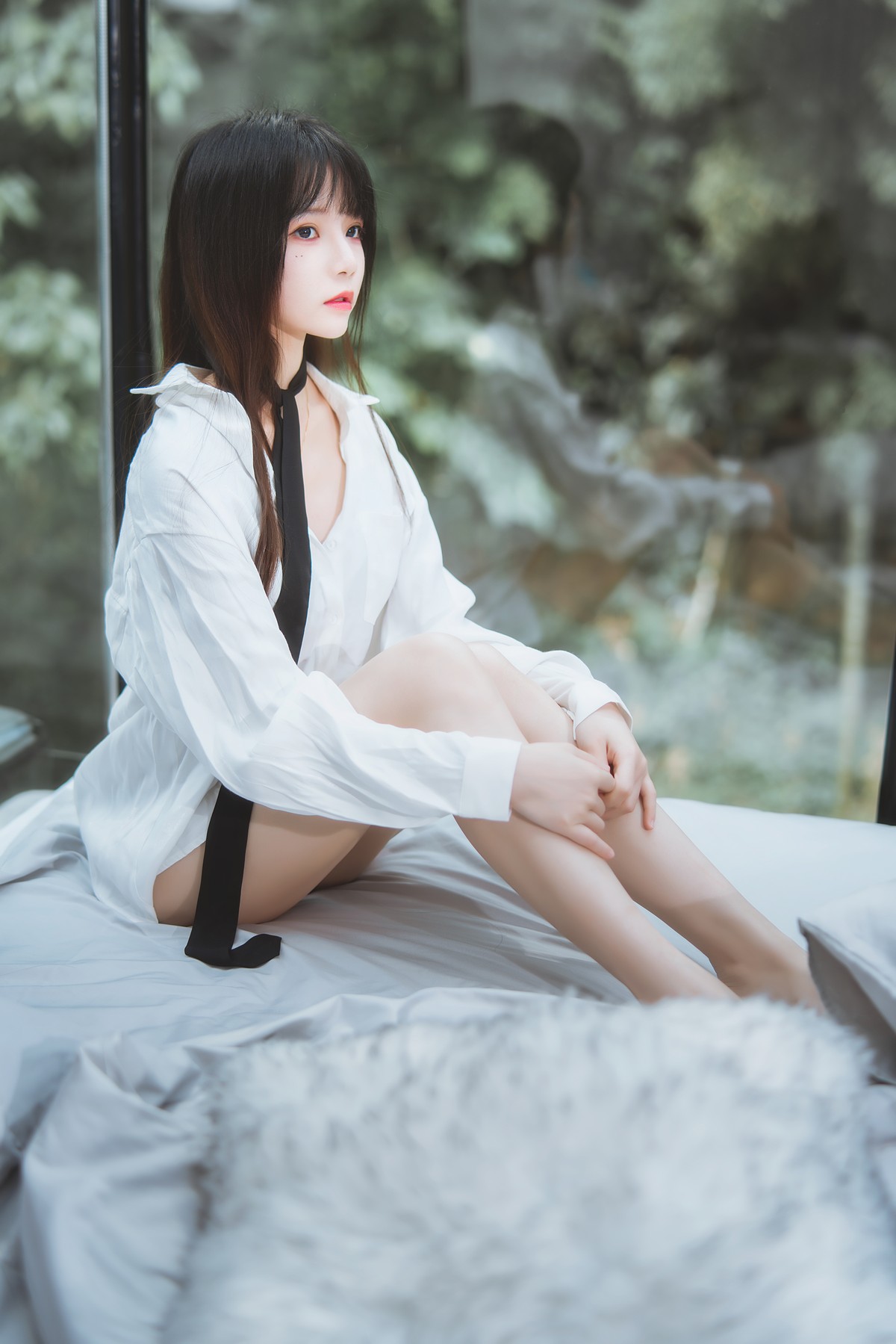 xgyw.top_网络美女桜桃喵狼来了系列主题私房性感白T露黑色内衣秀完美身材诱惑写真115P