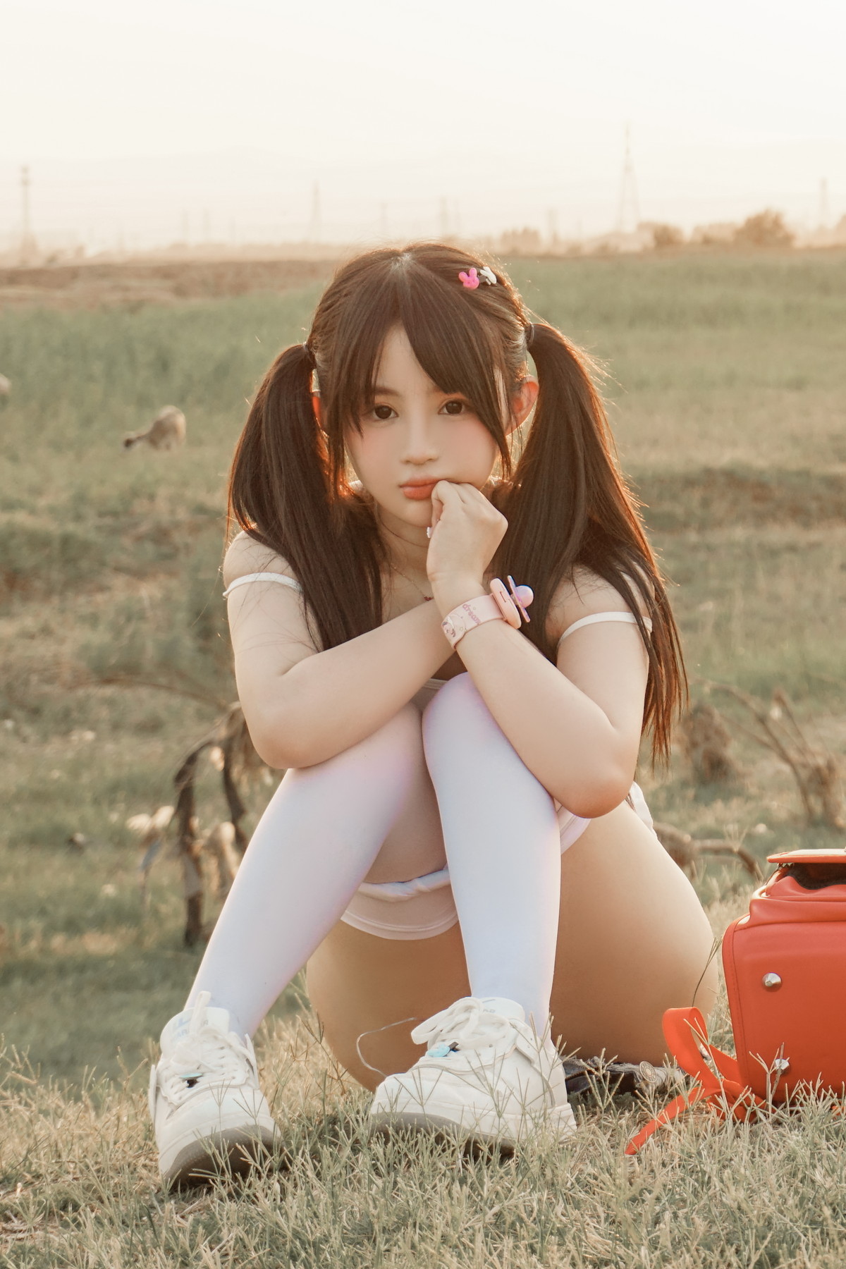 xgyw.top_网络美女桜井宁宁小红包主题户外真空短上衣配牛仔短裤半脱秀惹火身材诱惑写真71P