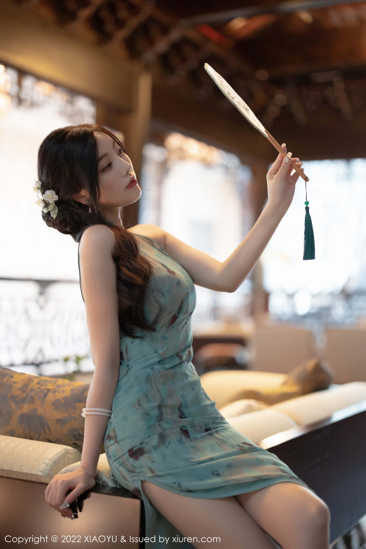 xgyw.top_[XiaoYu画语界]Vol.882_女神杨晨晨Yome户外蓝暗色旗袍配超薄肉丝秀完美身材诱惑写真92P