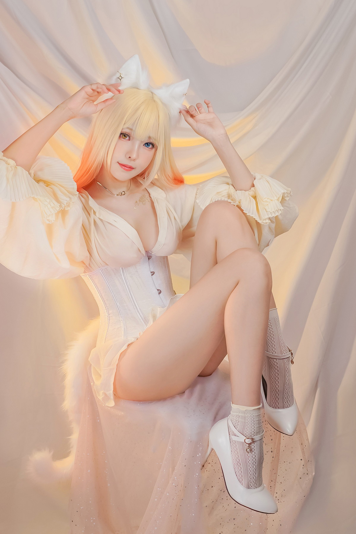 xgyw.top_Coser妹子Ely_eee-Cat魔女与猫主题性感白色薄透收身衣秀完美身材诱惑写真41P