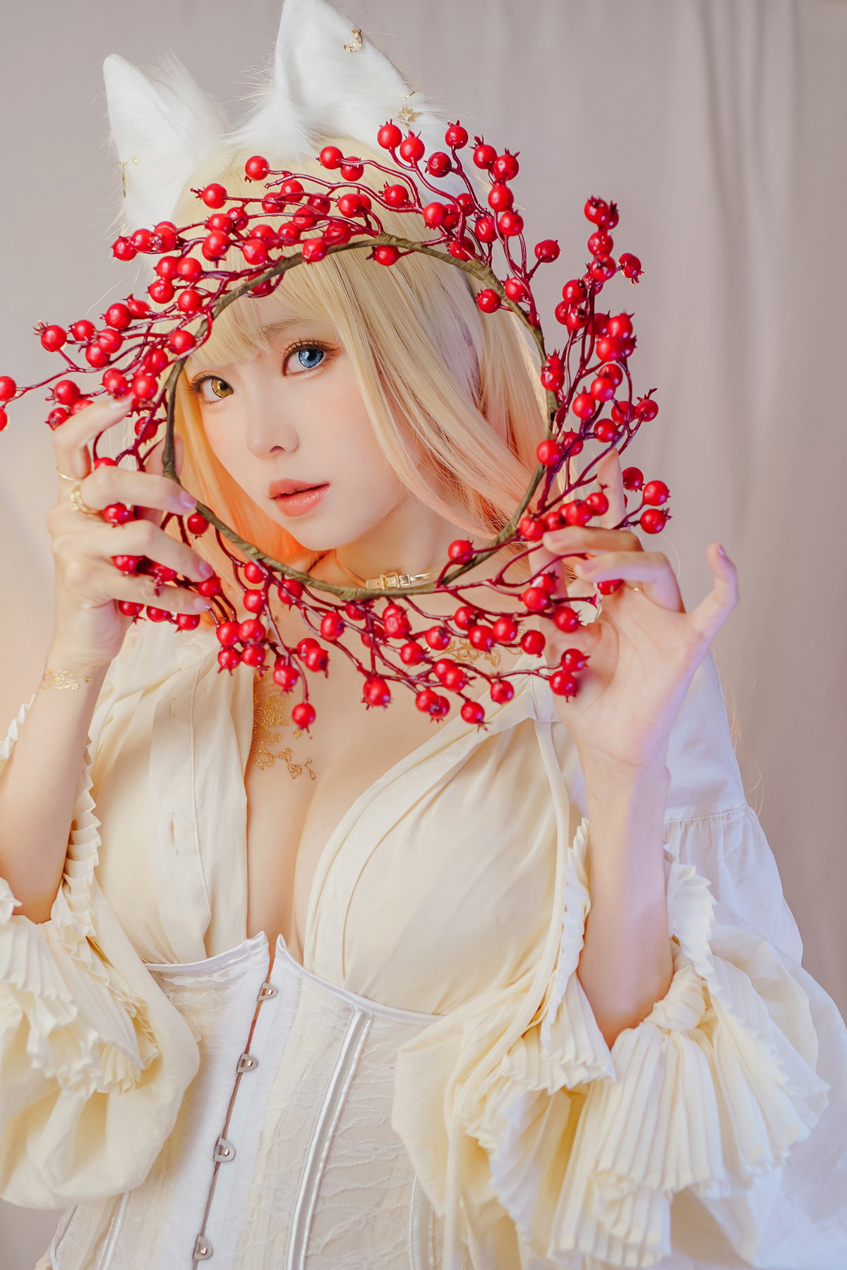 xgyw.top_Coser妹子Ely_eee-Cat魔女与猫主题性感白色薄透收身衣秀完美身材诱惑写真41P
