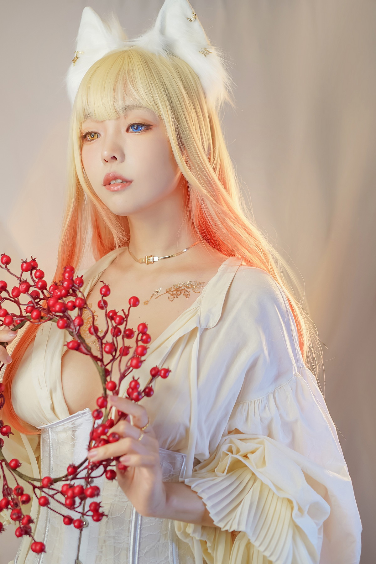 xgyw.top_Coser妹子Ely_eee-Cat魔女与猫主题性感白色薄透收身衣秀完美身材诱惑写真41P