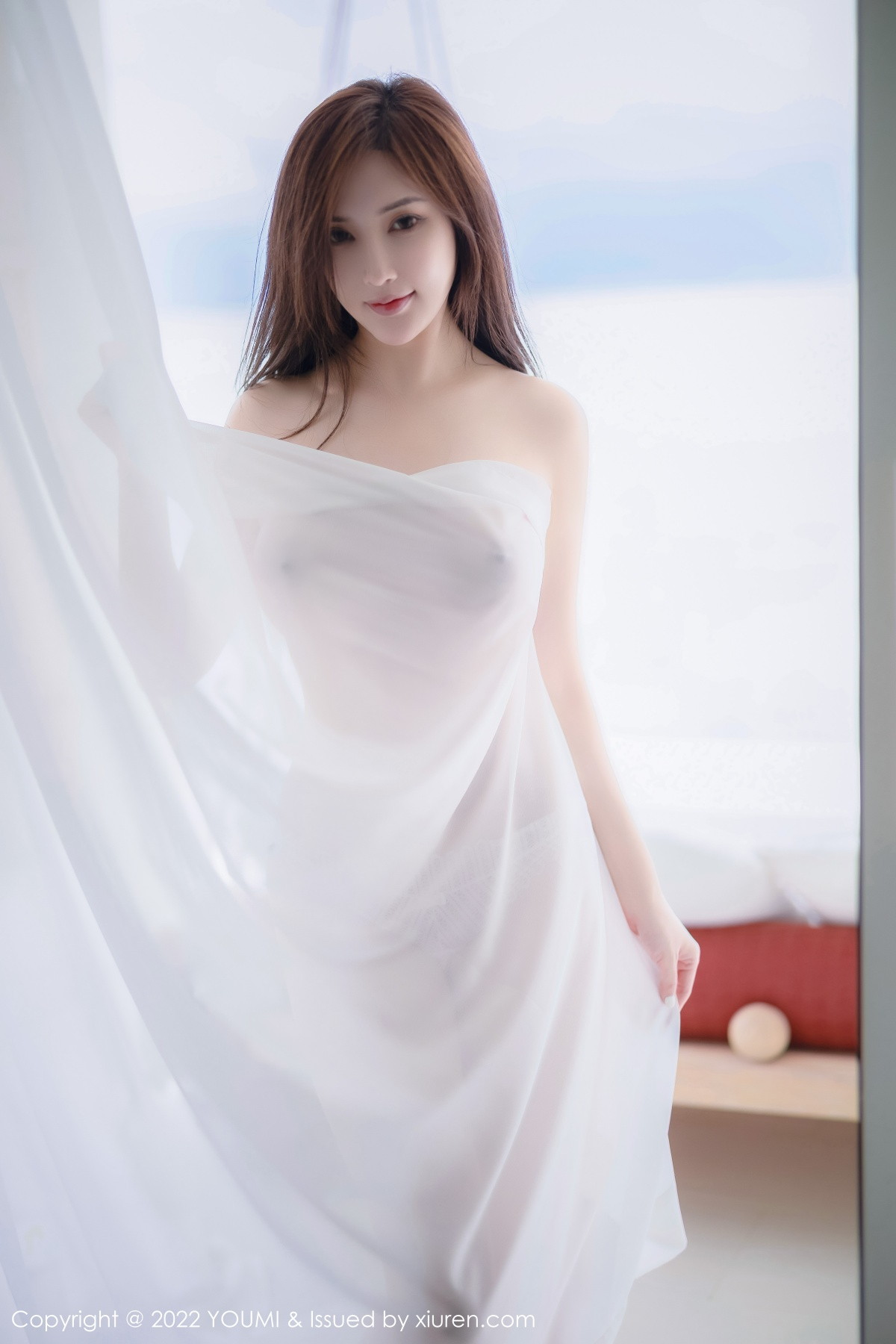xgyw.top_[YouMi尤蜜荟]Vol.853_女神奶瓶土肥圆大理旅拍白色露肩连衣长裙秀翘臀美腿诱惑写真102P