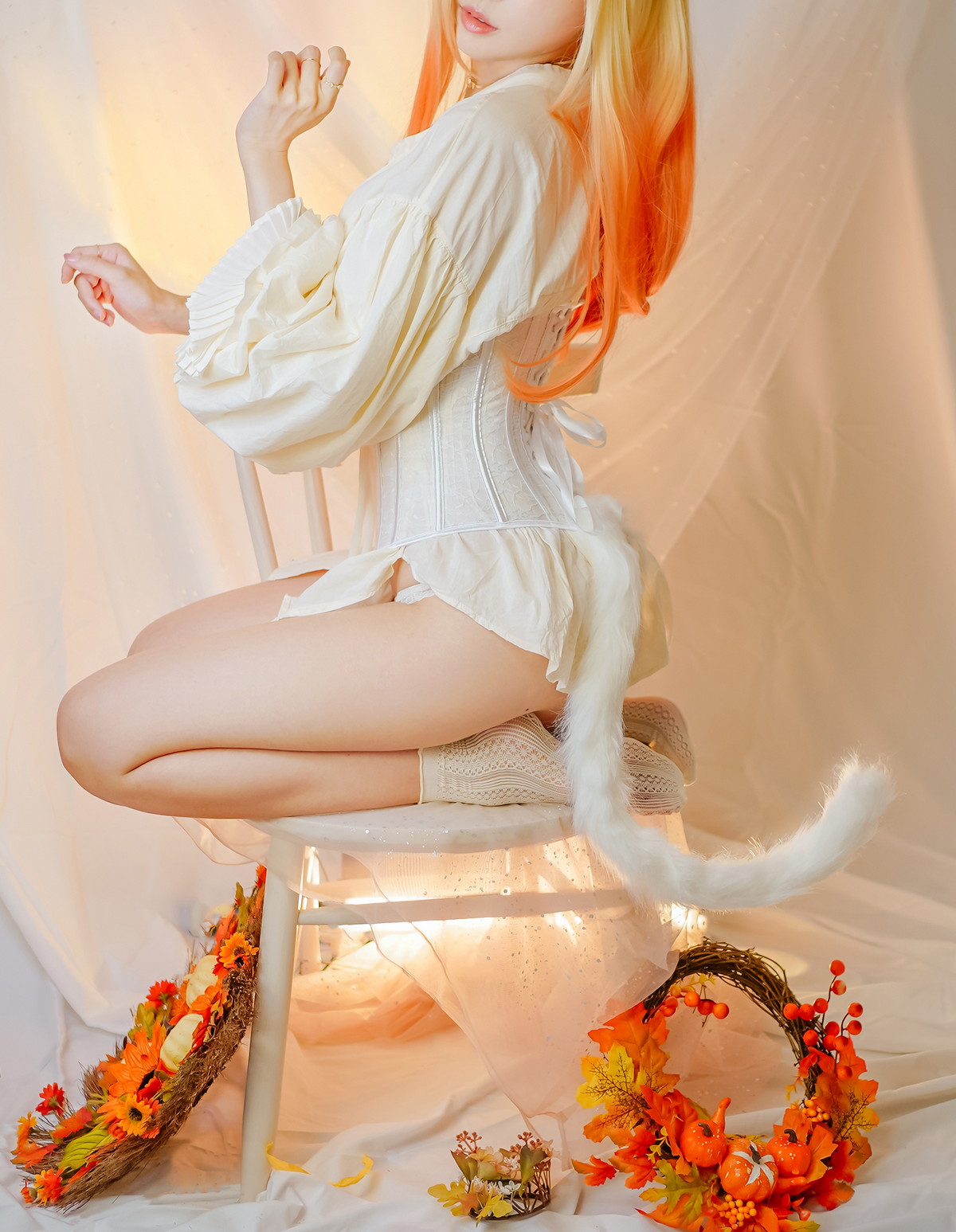 xgyw.top_Coser妹子Ely_eee-Cat魔女与猫主题性感白色薄透收身衣秀完美身材诱惑写真41P