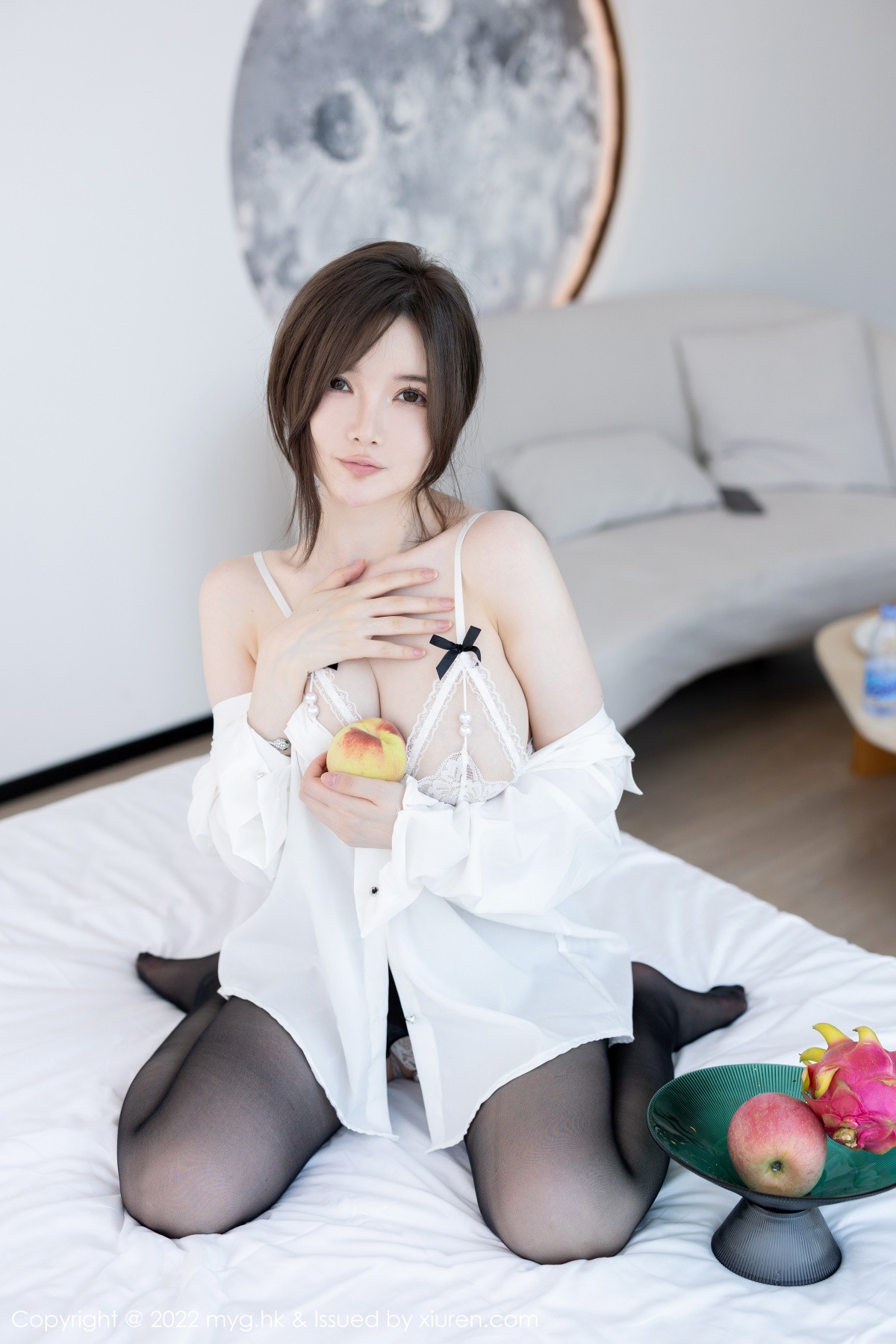 xgyw.top_[MyGirl美媛馆]Vol.641_模特糯美子MINIbabe私房脱白纱衣露性感蕾丝内衣惹火诱惑写真59P