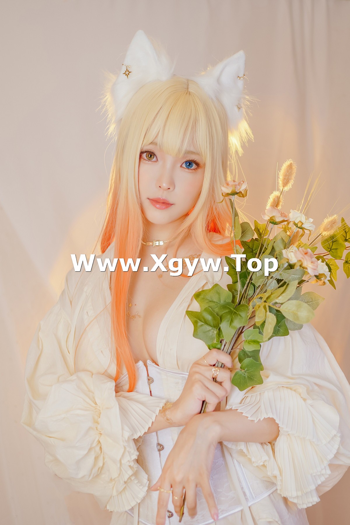 xgyw.top_Coser妹子Ely_eee-Cat魔女与猫主题性感白色薄透收身衣秀完美身材诱惑写真41P
