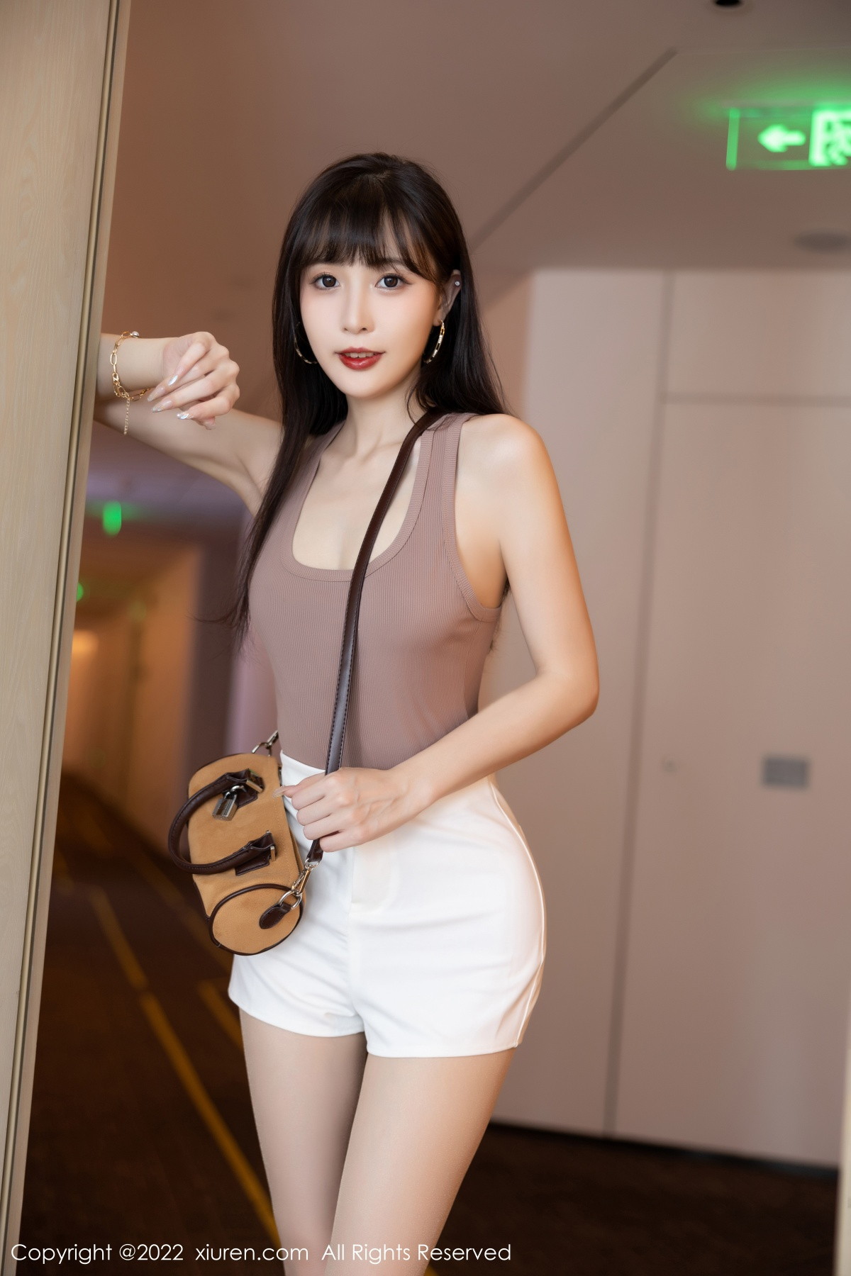 xgyw.top_[XiuRen秀人网]No.5724_模特林星阑性感咖啡色高开叉服配白色短裙秀曼妙身姿诱惑写真93P