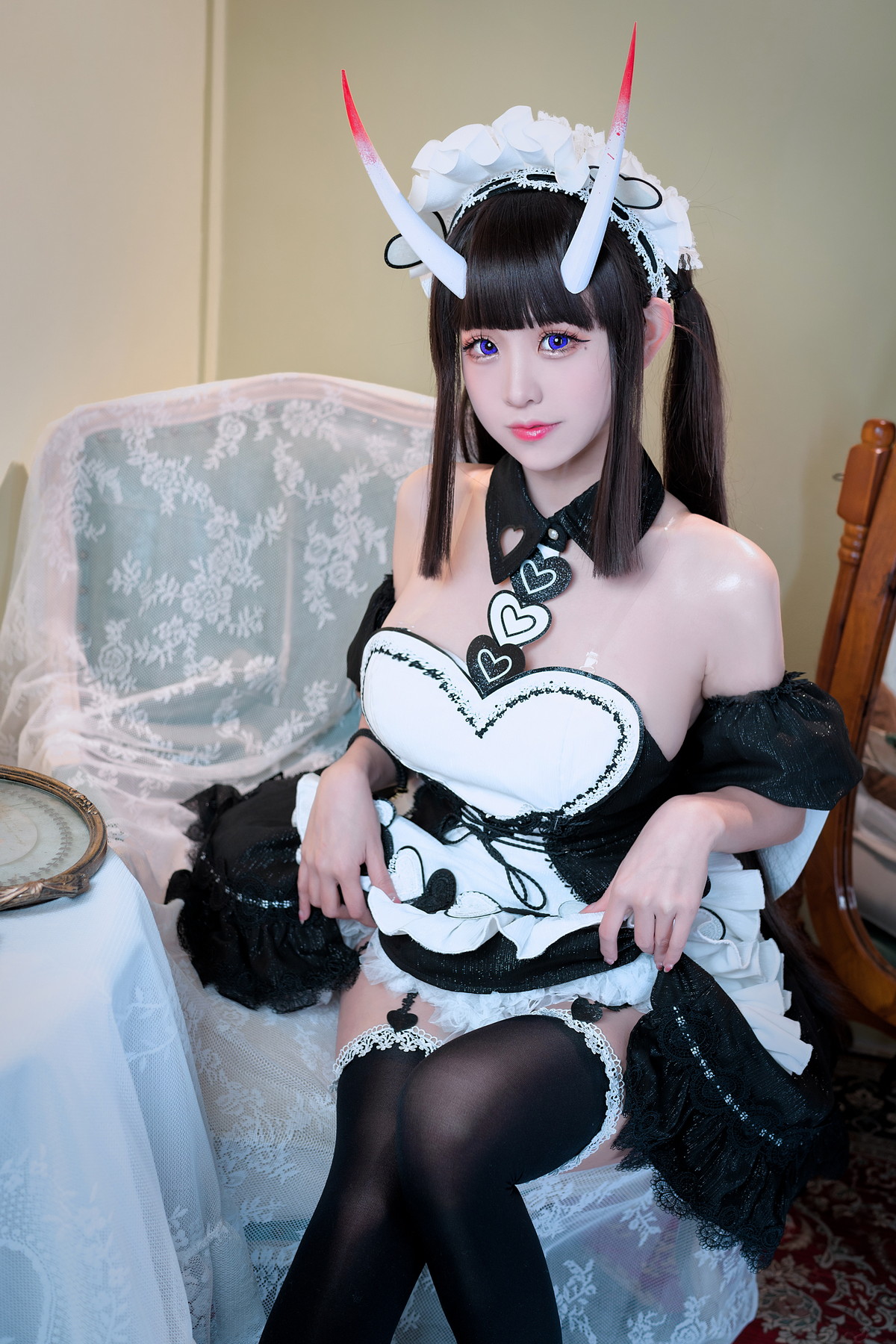 xgyw.top_网络美女miko酱ww能代女仆主题私房性感吊裙配黑丝吊袜秀完美身材诱惑写真36P