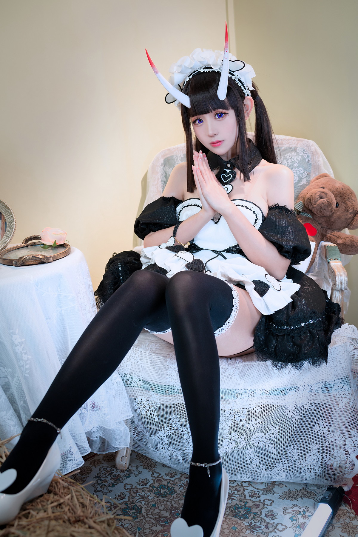 xgyw.top_网络美女miko酱ww能代女仆主题私房性感吊裙配黑丝吊袜秀完美身材诱惑写真36P