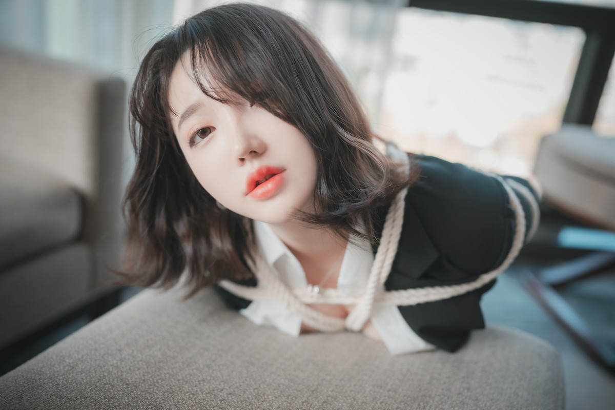 xgyw.top_[DJAWA]No.207_模特Yeeun_Knotting Class主题私房情趣捆绑秀豪乳翘臀诱惑写真104P