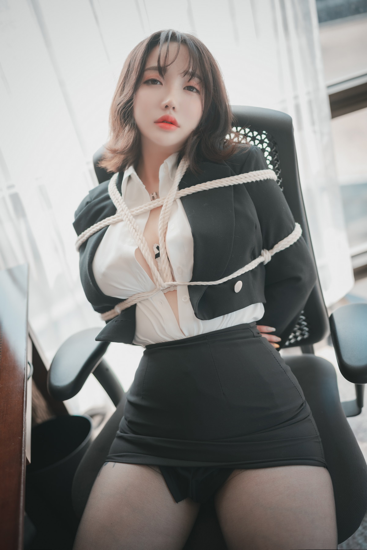xgyw.top_[DJAWA]No.207_模特Yeeun_Knotting Class主题私房情趣捆绑秀豪乳翘臀诱惑写真104P