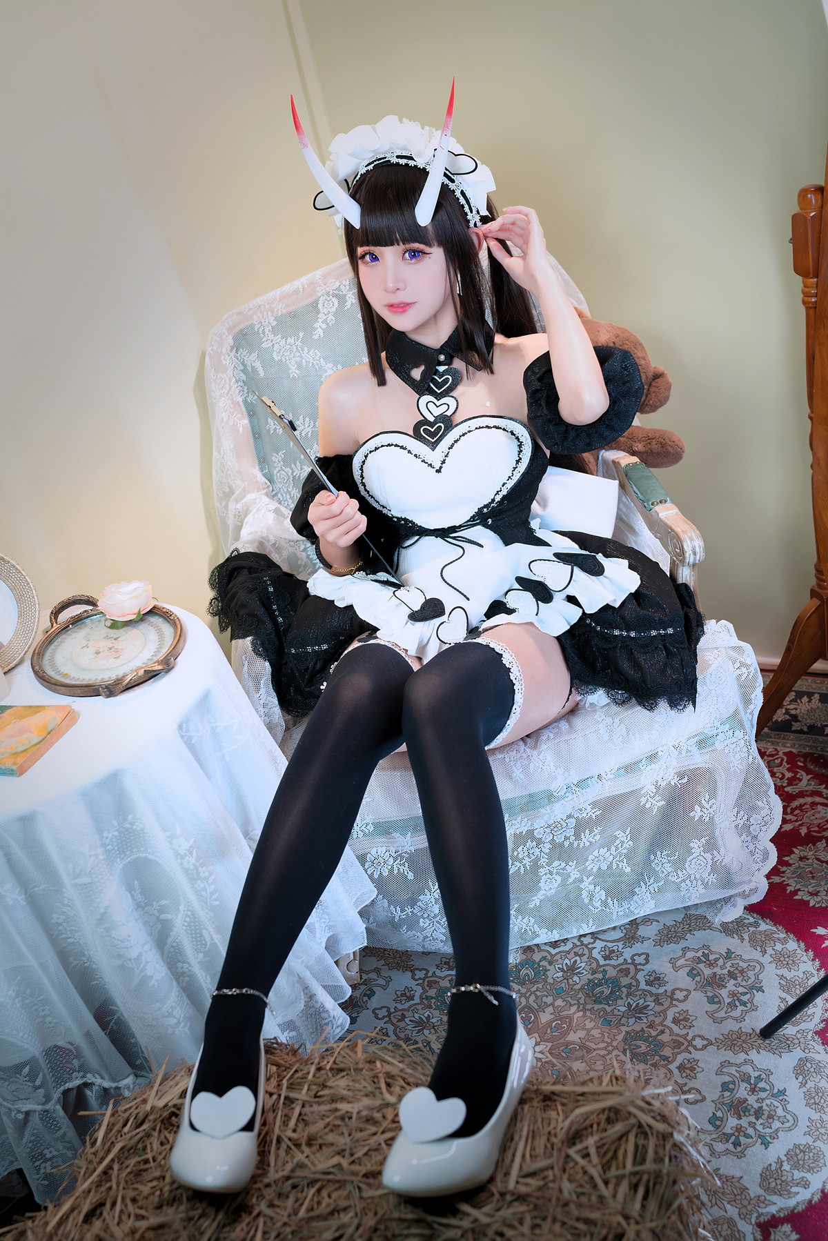 xgyw.top_网络美女miko酱ww能代女仆主题私房性感吊裙配黑丝吊袜秀完美身材诱惑写真36P