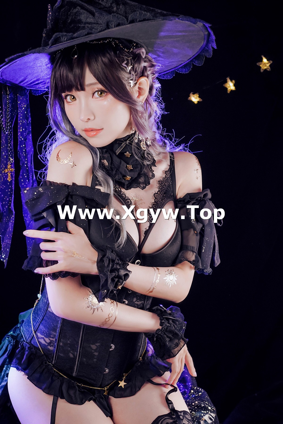 xgyw.top_Coser妹子Ely_eee-Astrology Witch主题性感黑色塑身内衣配黑丝吊袜诱惑写真33P