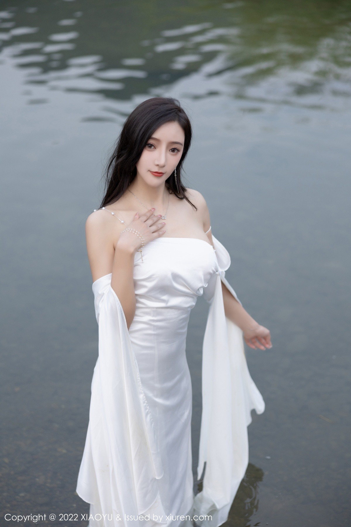 xgyw.top_[XiaoYu画语界]Vol.884_女神王馨瑶yanni杭州旅拍户外白色蕾丝内衣配白色丝袜诱惑写真87P