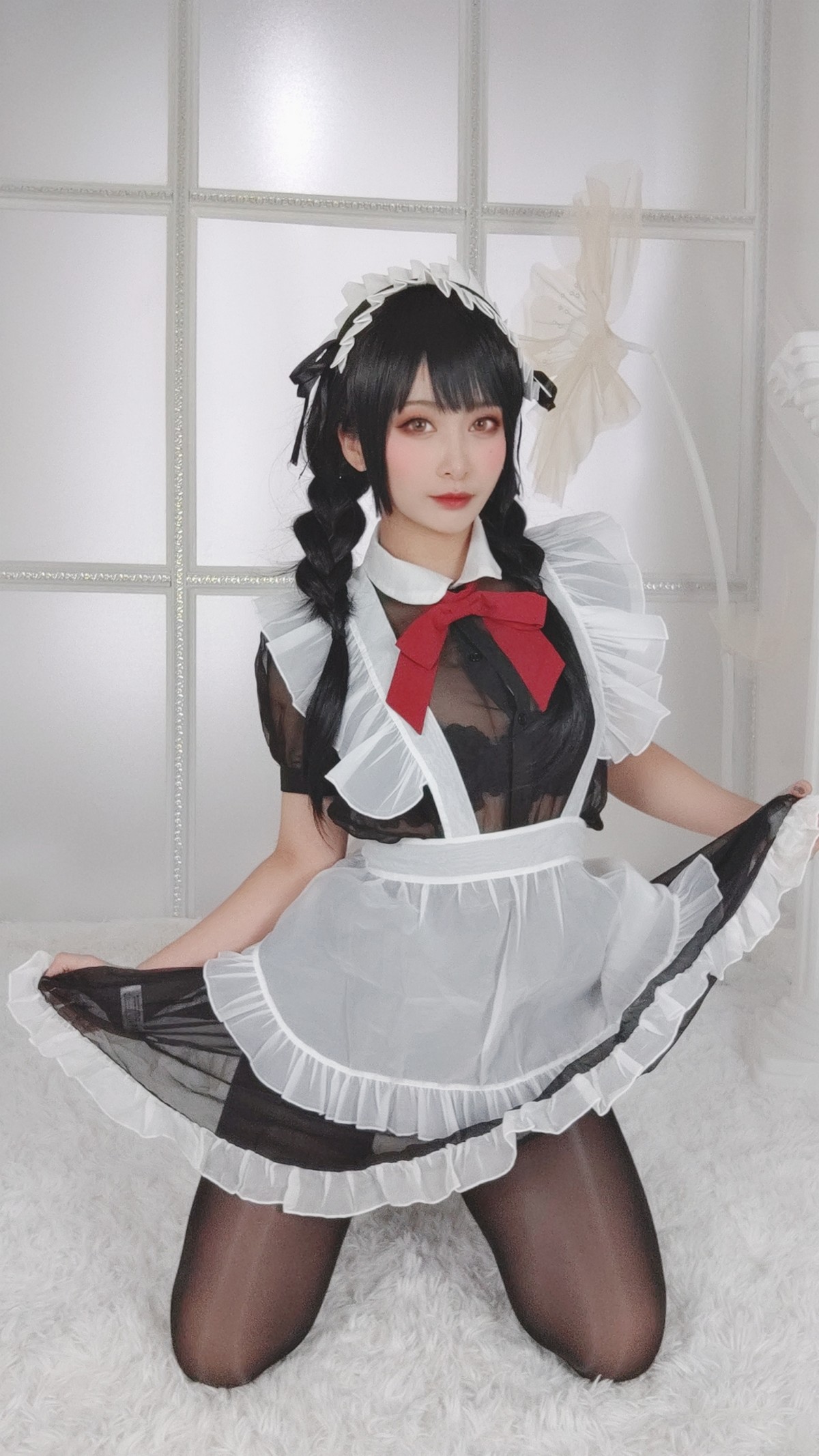 xgyw.top_动漫博主洛璃LoLiSAMA黑丝女仆主题性感女仆装配超薄无内黑丝秀翘臀诱惑写真93P
