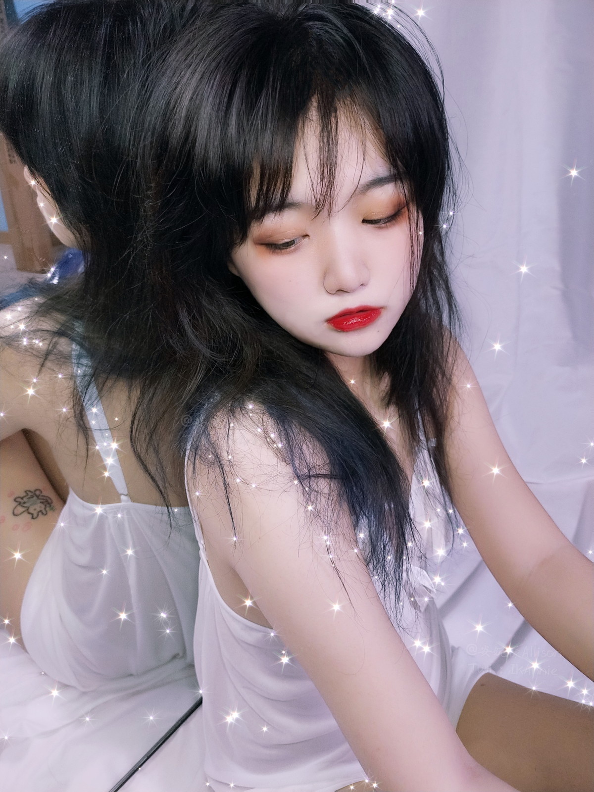 xgyw.top_萝莉小美女安妮白色睡衣主题私房脱性感白色薄纱睡衣露三点式内衣诱惑写真30P