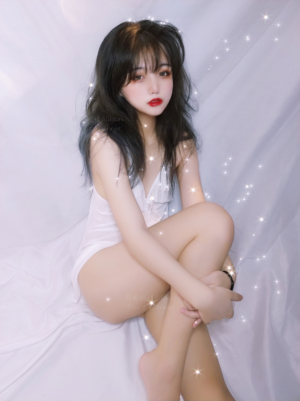 xgyw.top_萝莉小美女安妮白色睡衣主题私房脱性感白色薄纱睡衣露三点式内衣诱惑写真30P
