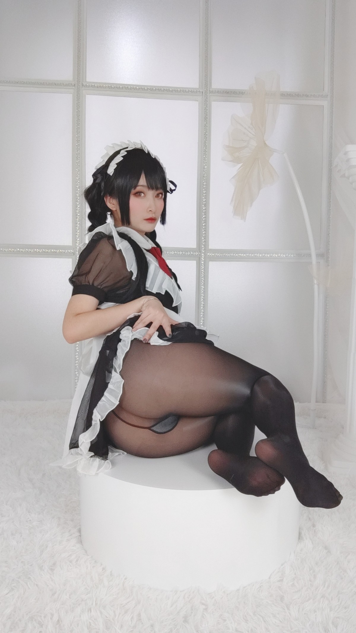 xgyw.top_动漫博主洛璃LoLiSAMA黑丝女仆主题性感女仆装配超薄无内黑丝秀翘臀诱惑写真93P