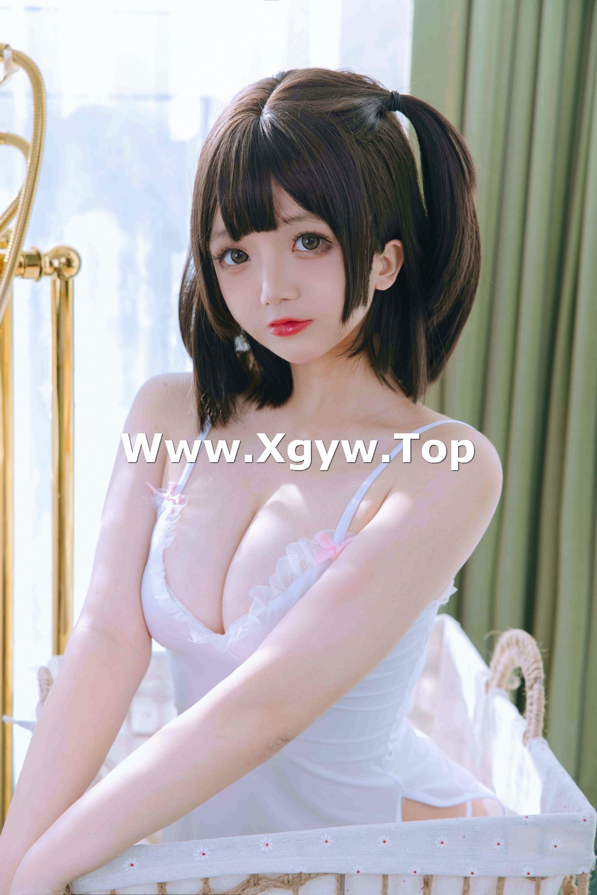 xgyw.top_Cosplay美女日奈娇湿身小白裙主题性感白色吊带配丁字裤秀丰乳肥臀诱惑写真91P