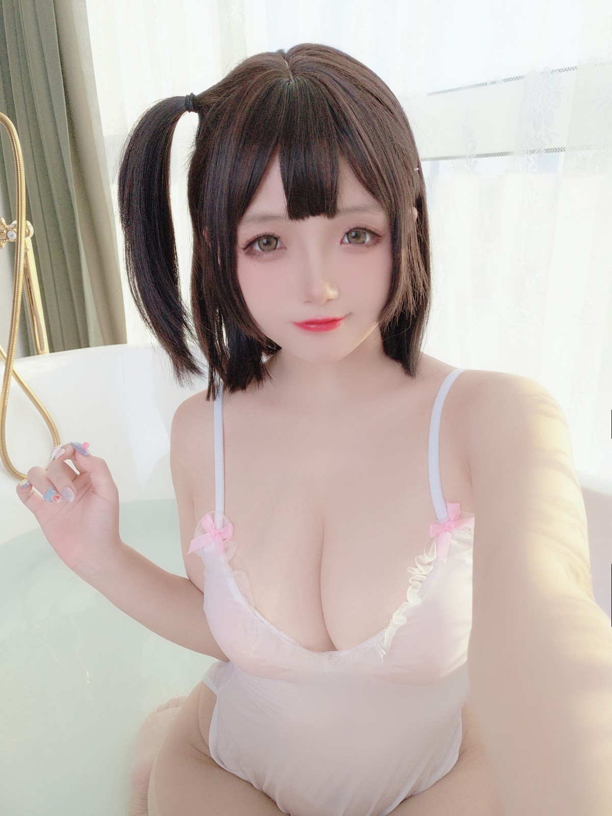 xgyw.top_Cosplay美女日奈娇湿身小白裙主题性感白色吊带配丁字裤秀丰乳肥臀诱惑写真91P