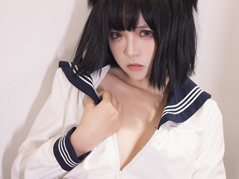 网络青春美女疯猫ss工作服少女主题私人性感学姐工作服配超薄黑色丝袜秀蜜桃臀美腿骚扰写真80P