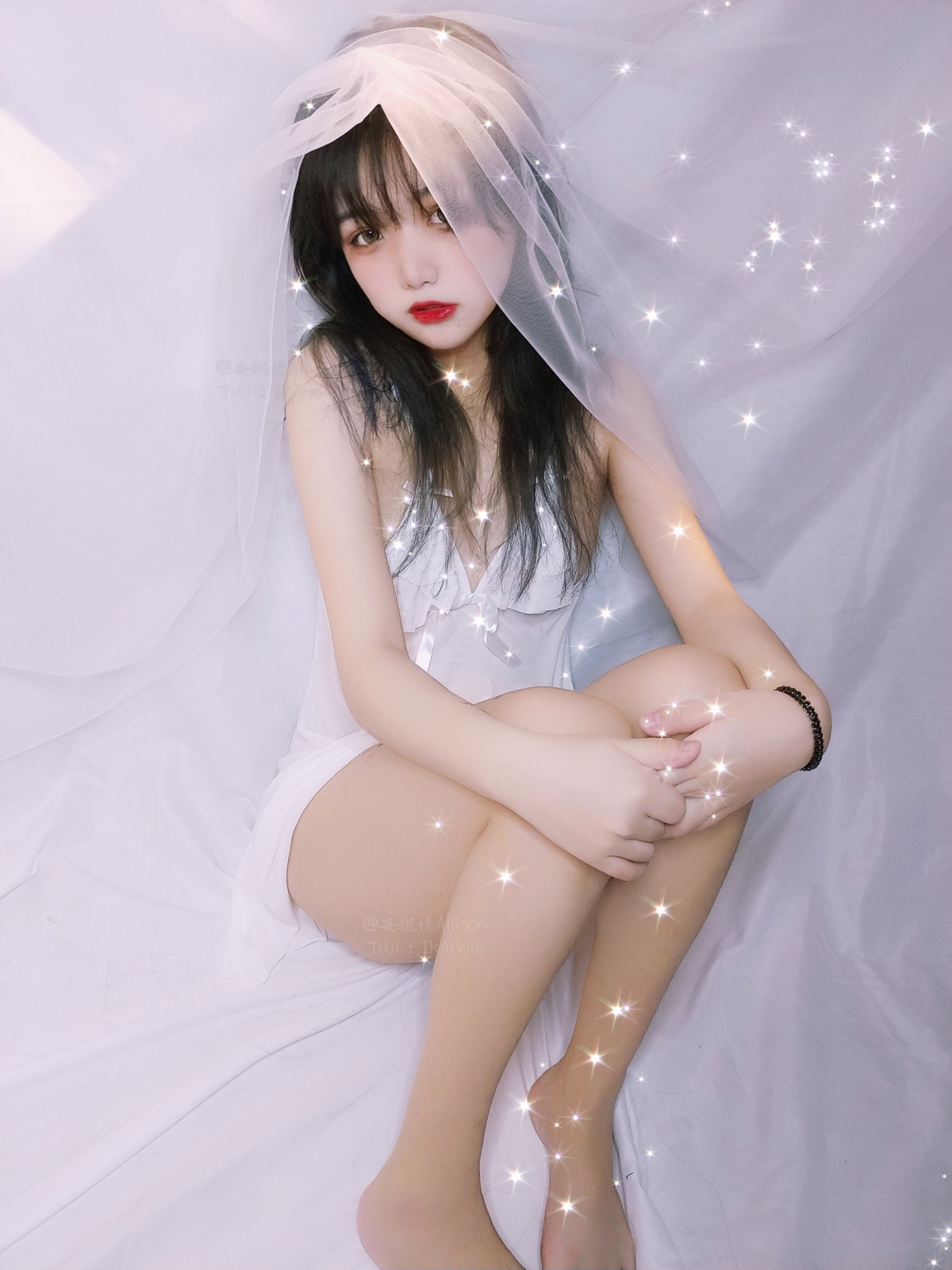 xgyw.top_萝莉小美女安妮白色睡衣主题私房脱性感白色薄纱睡衣露三点式内衣诱惑写真30P