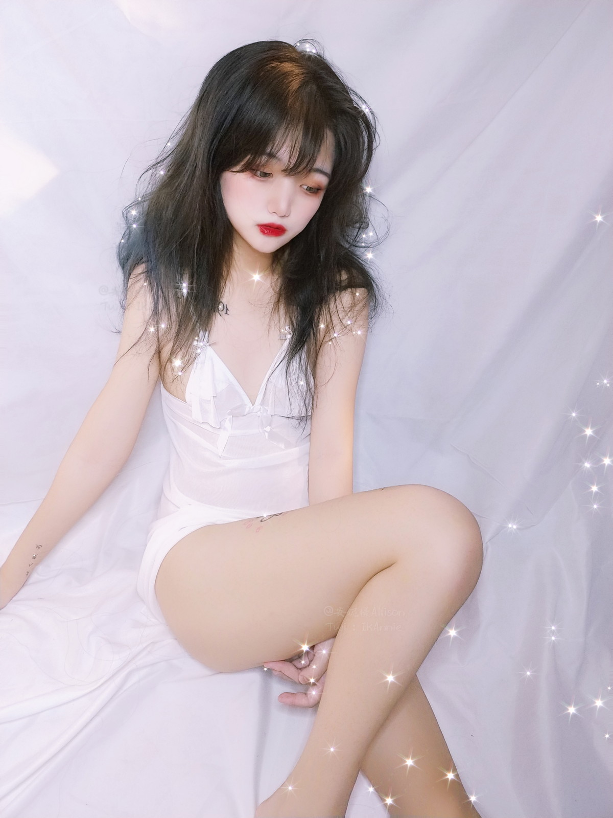xgyw.top_萝莉小美女安妮白色睡衣主题私房脱性感白色薄纱睡衣露三点式内衣诱惑写真30P