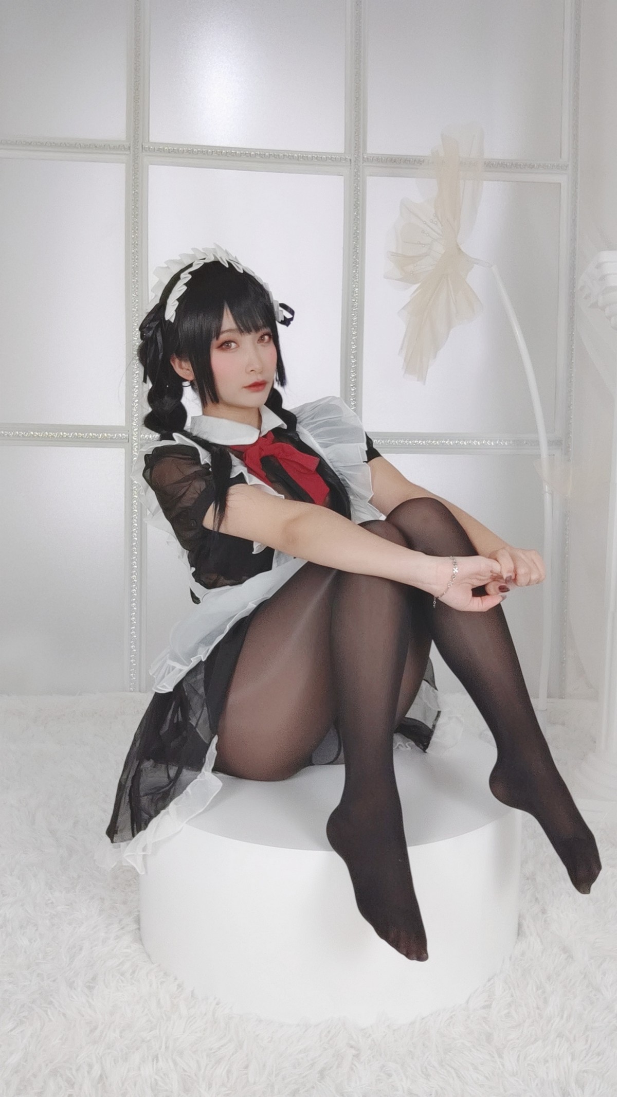 xgyw.top_动漫博主洛璃LoLiSAMA黑丝女仆主题性感女仆装配超薄无内黑丝秀翘臀诱惑写真93P