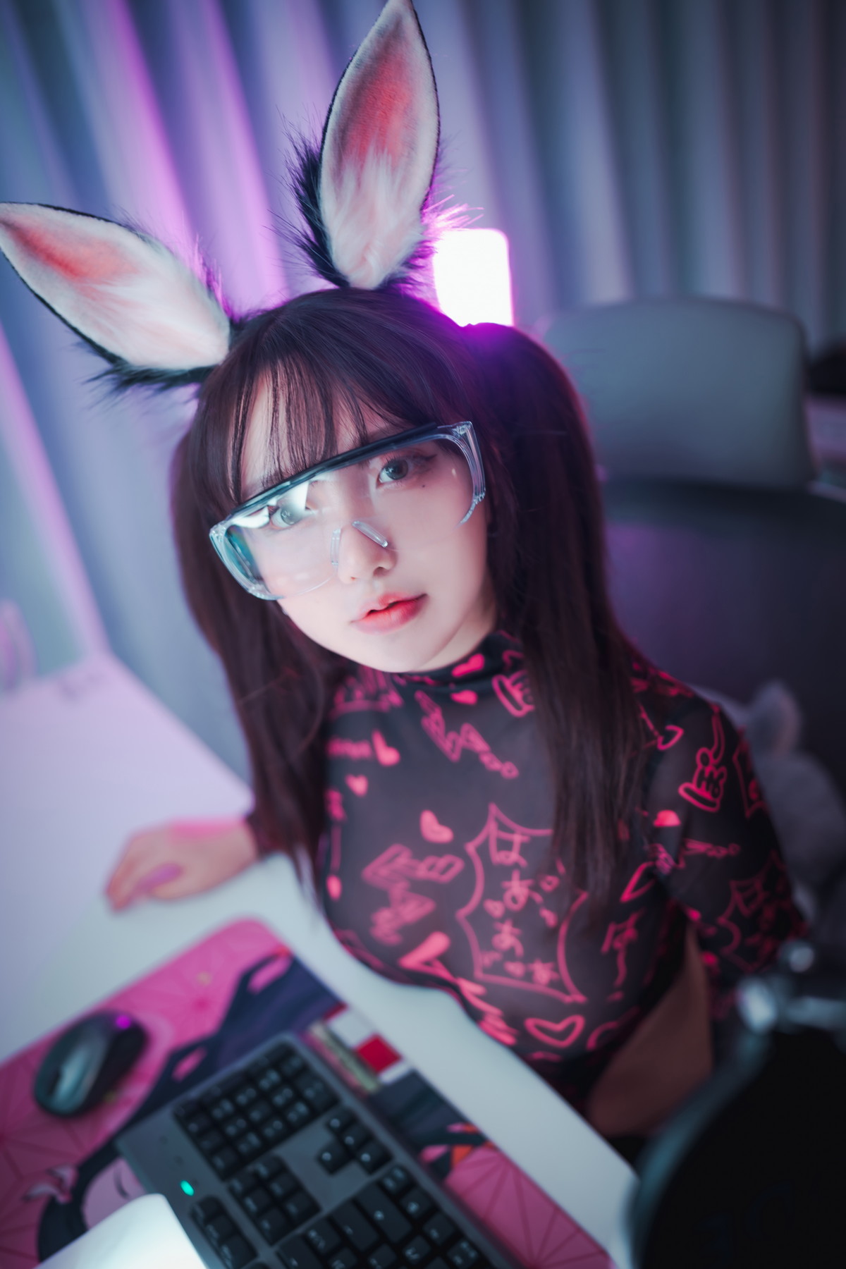 xgyw.top_[DJAWA]No.208_模特Yeeun_Retro Gaming Girl主题私房性感多套服饰秀翘臀美腿诱惑写真96P