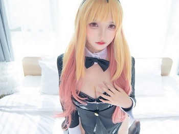 小妹美校花楽板真冬海梦兔女郎主题私人性感黑色皮质贴身衣配黑色丝袜吊袜骚扰写真75P