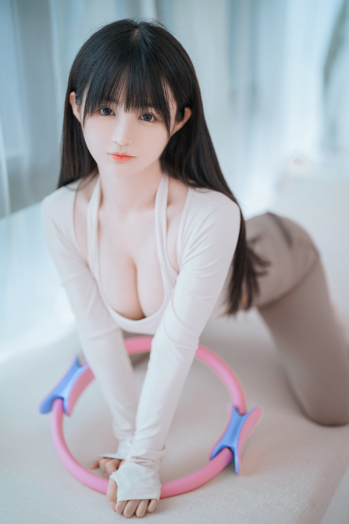 xgyw.top_网络美女桜井宁宁瑜伽妹妹主题性感紧身瑜伽服半脱秀惹火身材撩人诱惑写真111P