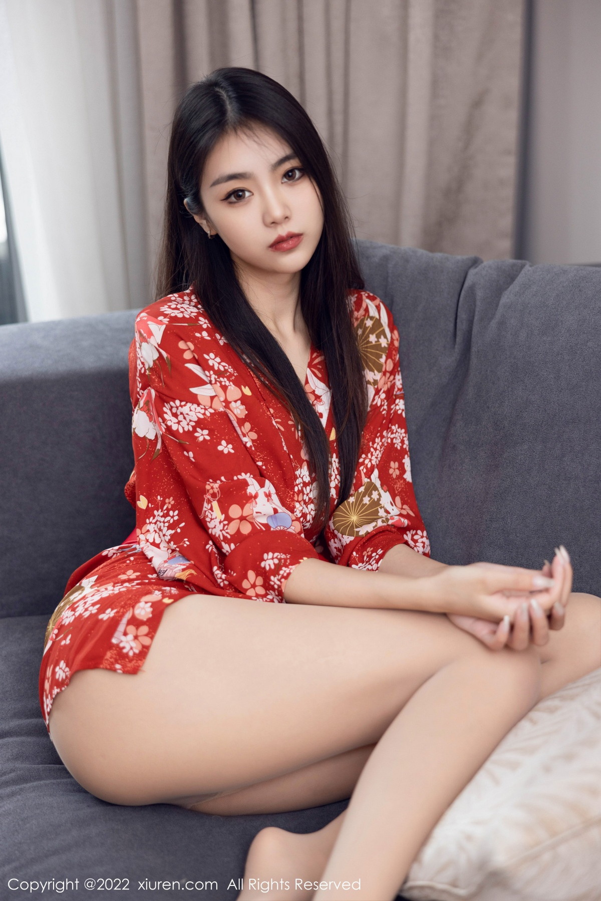 xgyw.top_XiuRen第5736_模特可乐Vicky红色图案服饰配超薄无内肉丝秀翘臀美腿诱惑写真53P