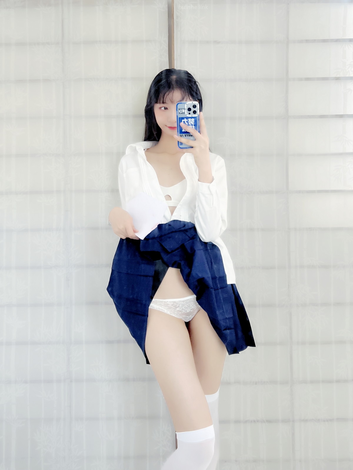 xgyw.top_网络美女西瓜少女新年祝福福利主题私房性感JK制服半脱露蕾丝内裤诱惑写真38P