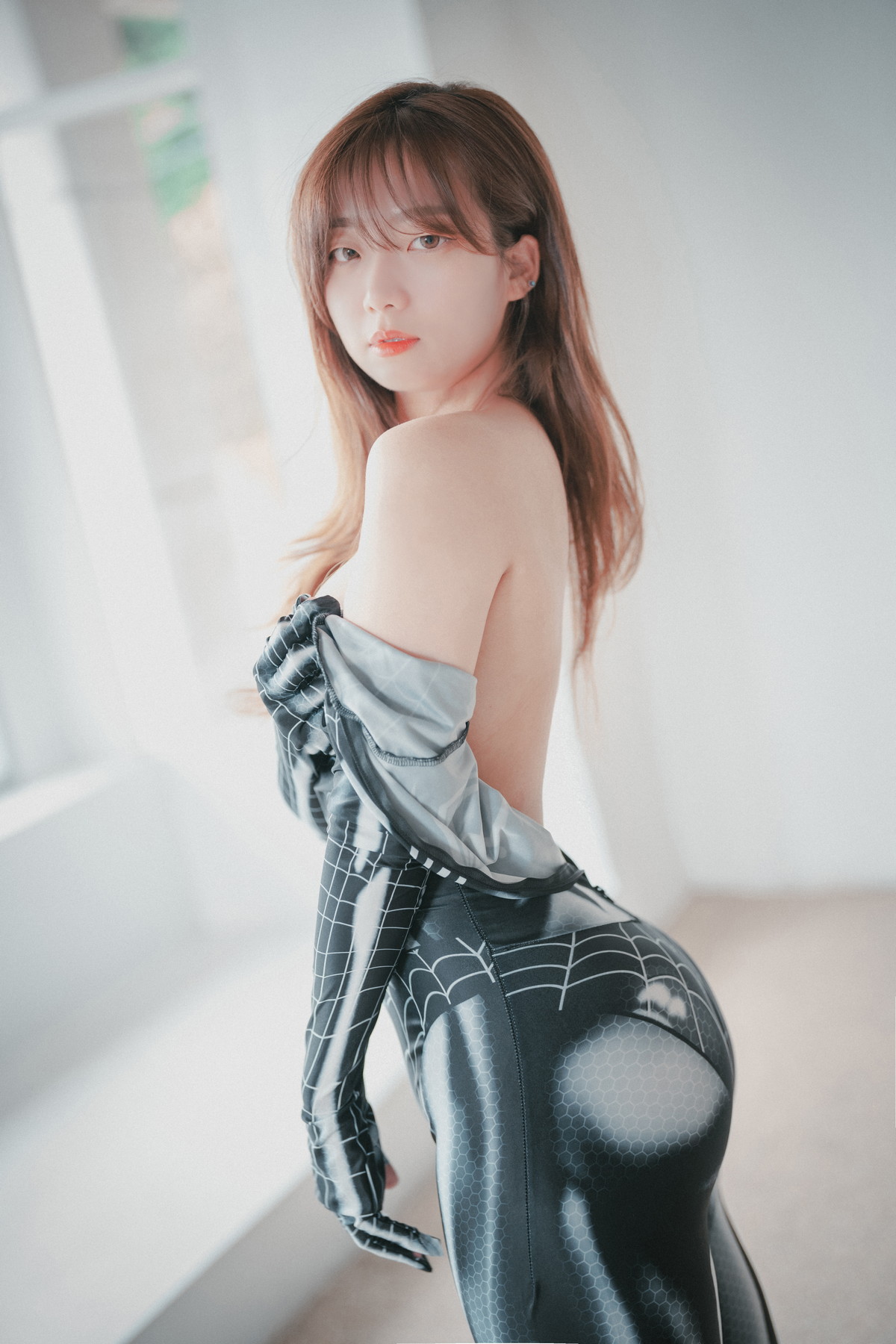 xgyw.top_[DJAWA]No.210_Yeeun_The Curvy Spider Girl主题紧身蜘蛛侠服饰秀完美身材诱惑写真48P