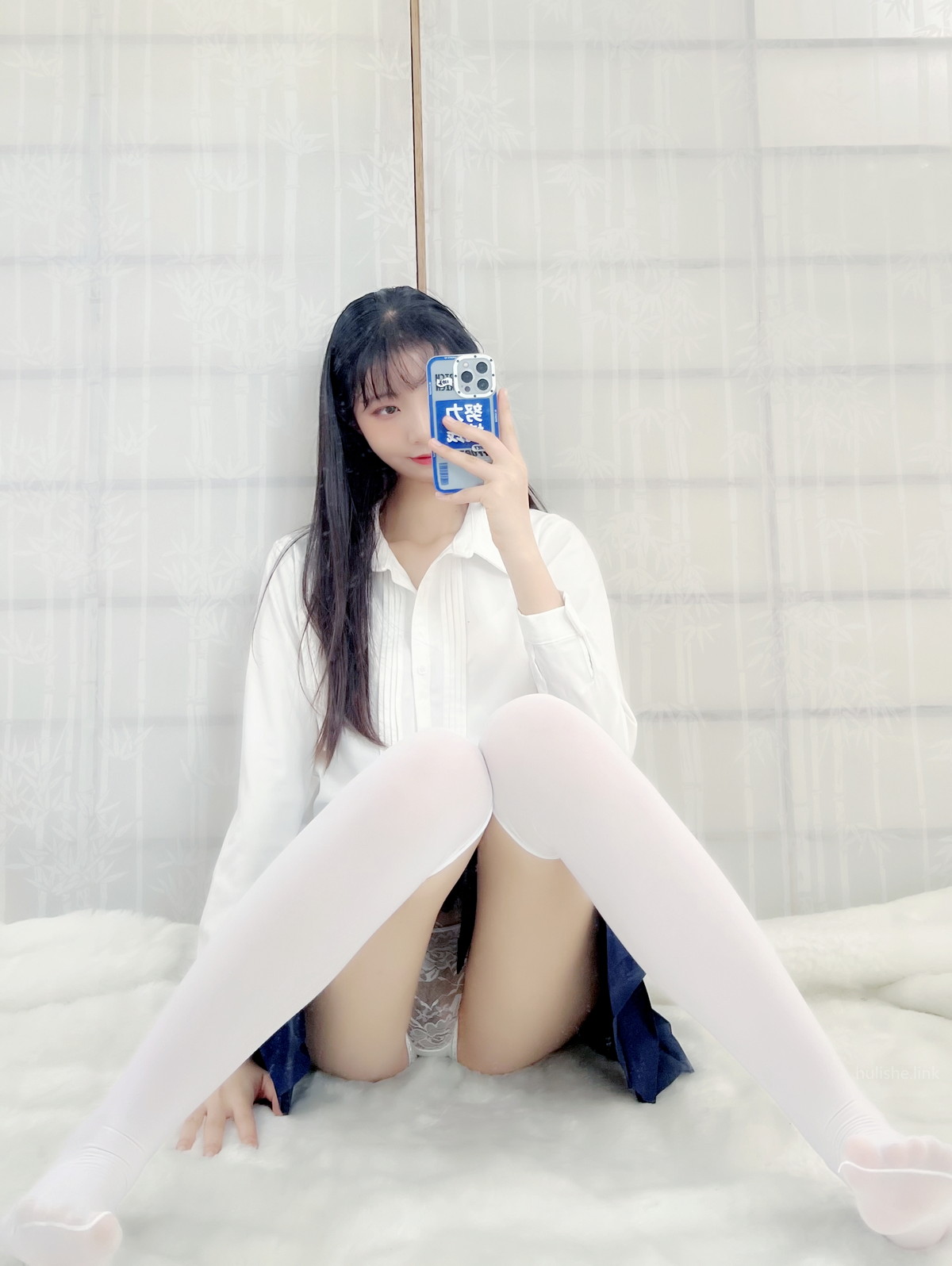 xgyw.top_网络美女西瓜少女新年祝福福利主题私房性感JK制服半脱露蕾丝内裤诱惑写真38P