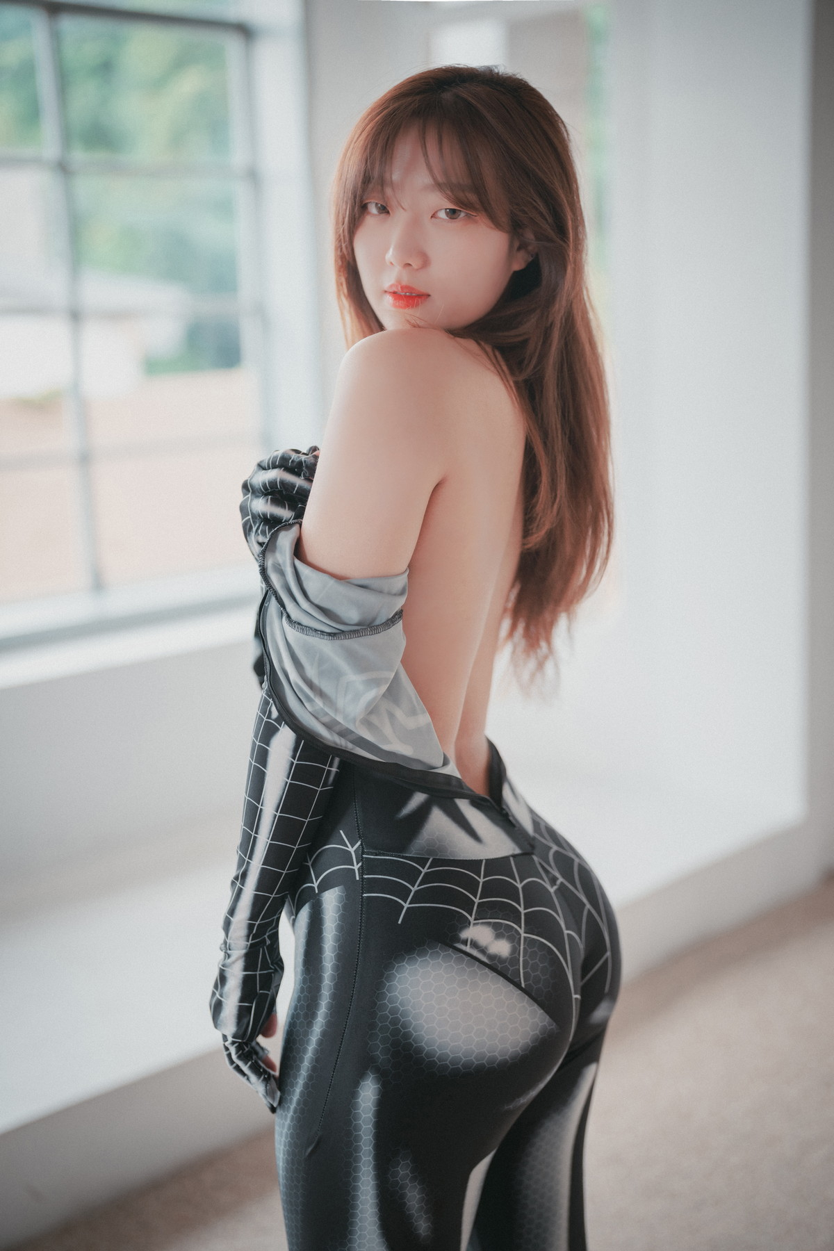xgyw.top_[DJAWA]No.210_Yeeun_The Curvy Spider Girl主题紧身蜘蛛侠服饰秀完美身材诱惑写真48P