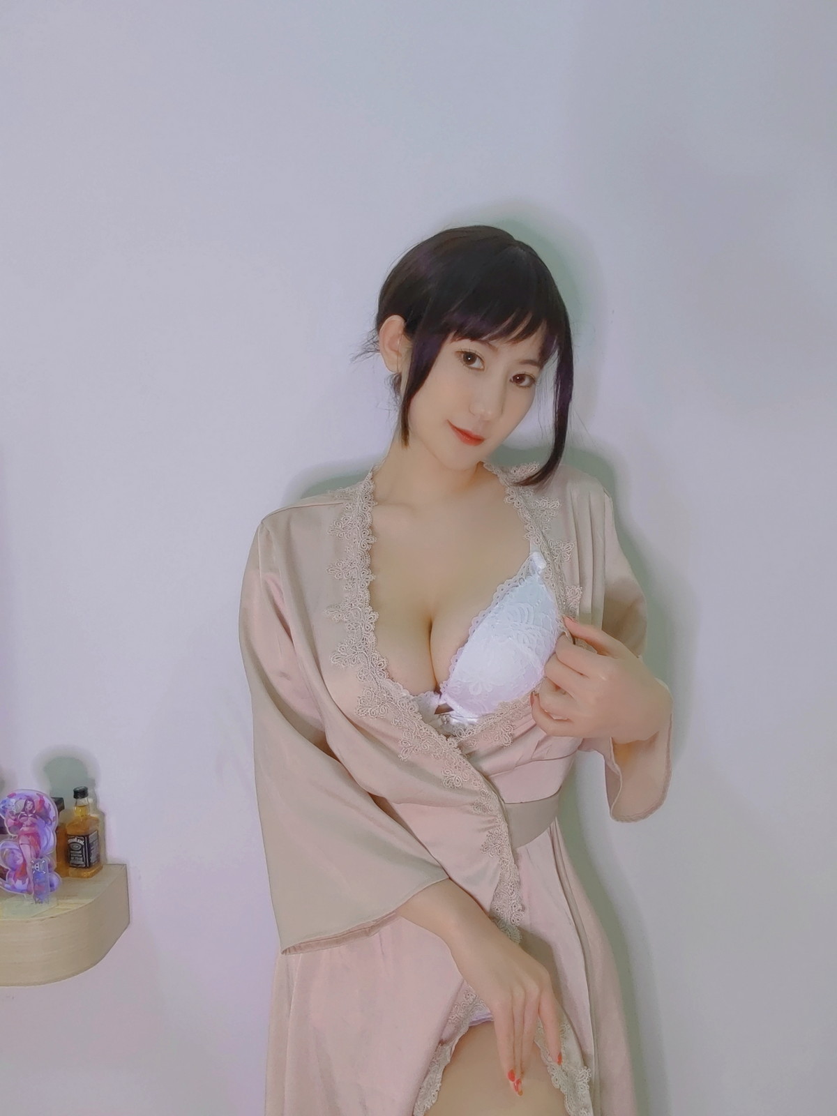 xgyw.top_网络美女星澜是澜澜叫澜妹呀太太主题私房脱薄纱睡裙露白色蕾丝内衣诱惑写真34P