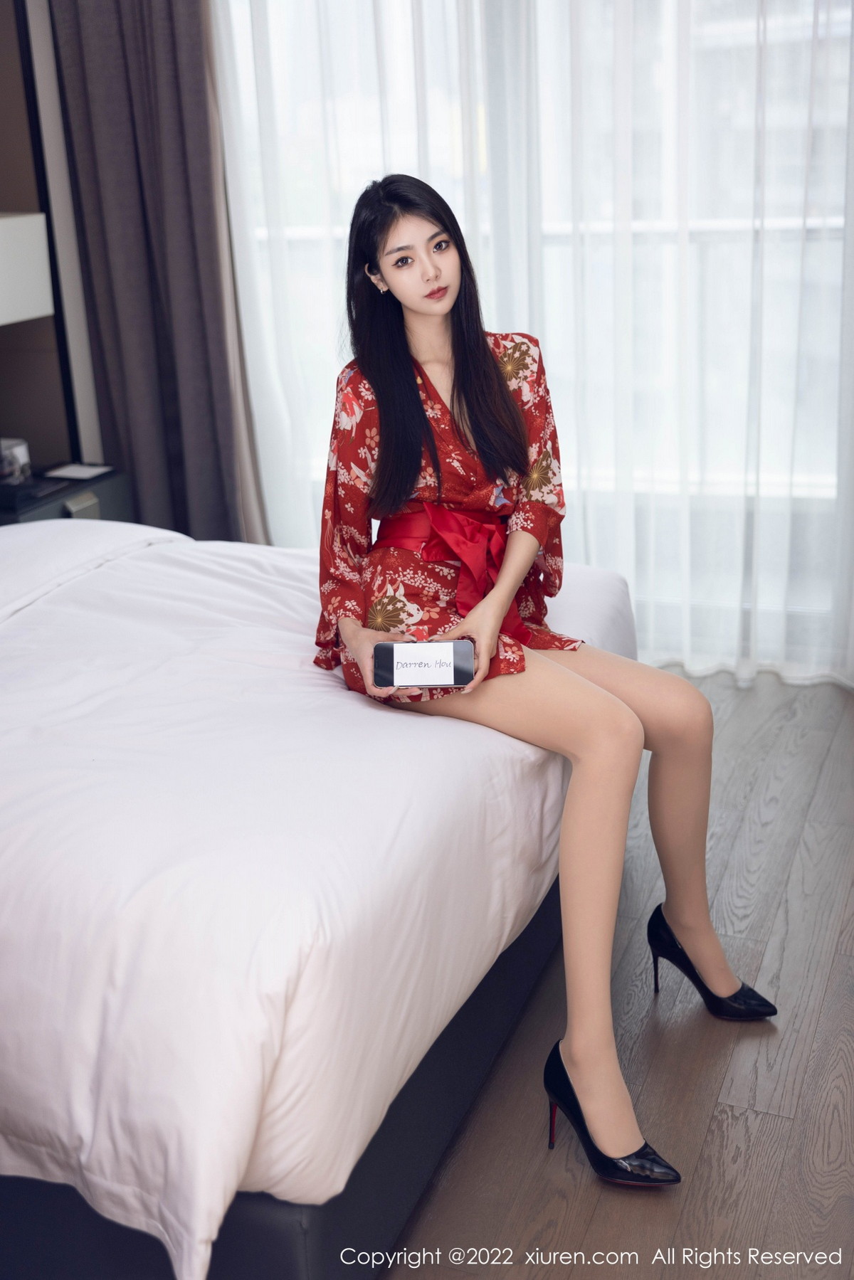 xgyw.top_XiuRen第5736_模特可乐Vicky红色图案服饰配超薄无内肉丝秀翘臀美腿诱惑写真53P