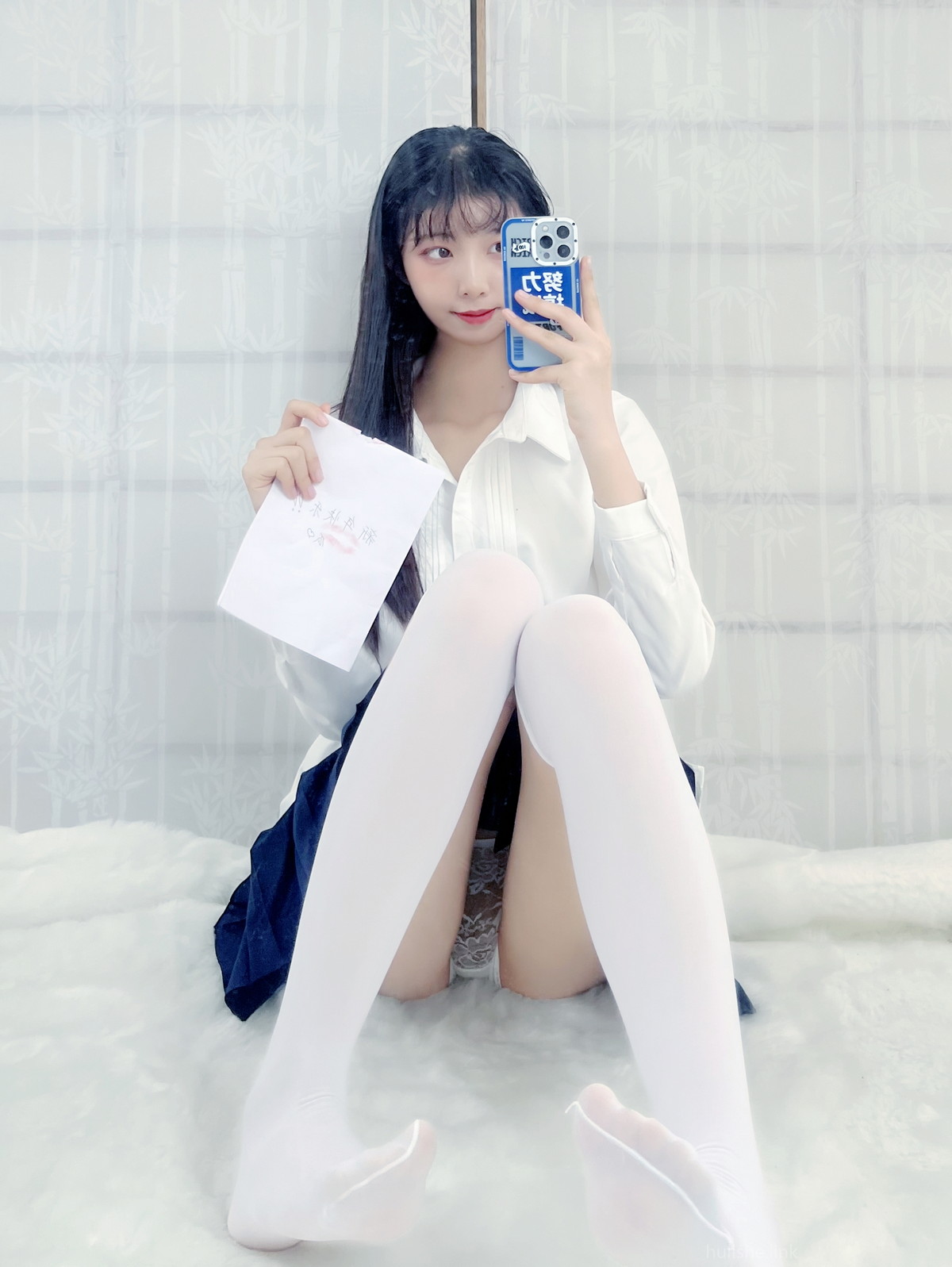 xgyw.top_网络美女西瓜少女新年祝福福利主题私房性感JK制服半脱露蕾丝内裤诱惑写真38P