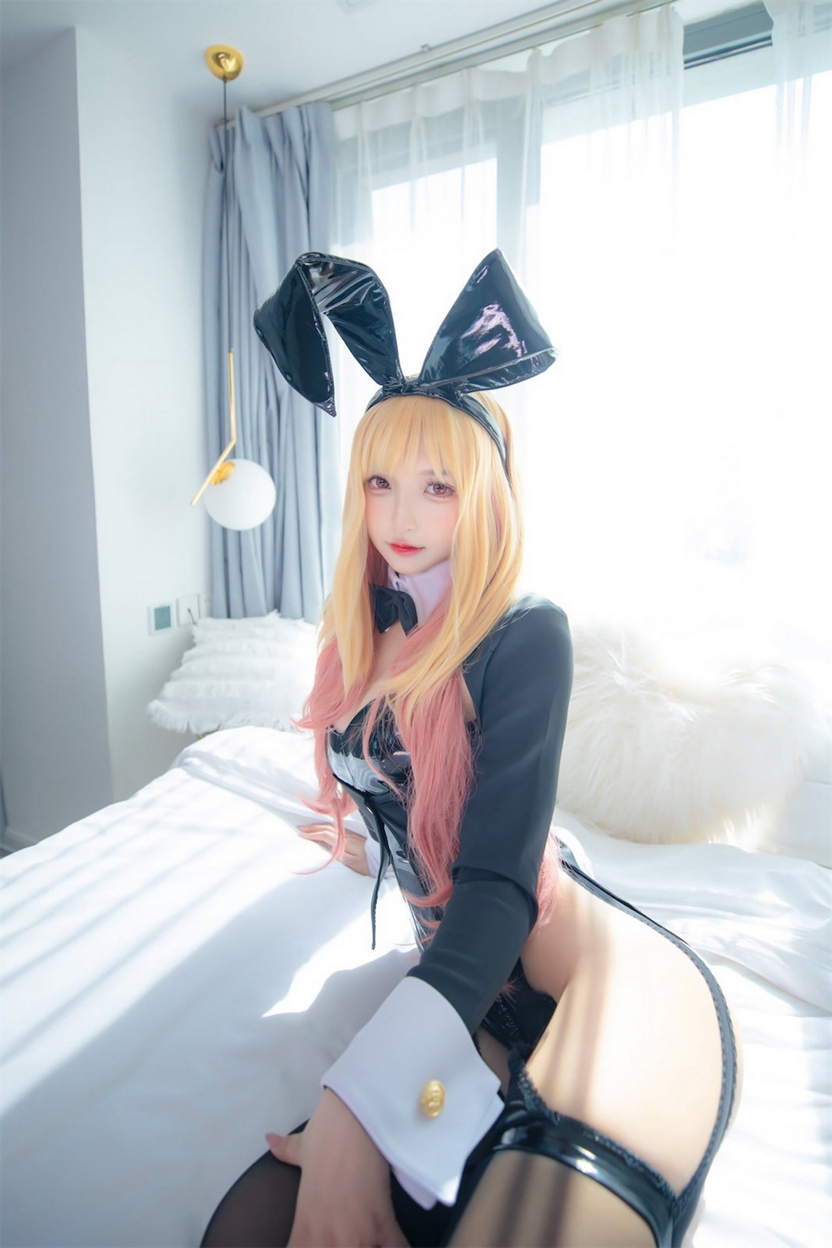 xgyw.top_萝莉美女神楽板真冬海梦兔女郎主题私房性感黑色皮质连体衣配黑丝吊袜诱惑写真75P