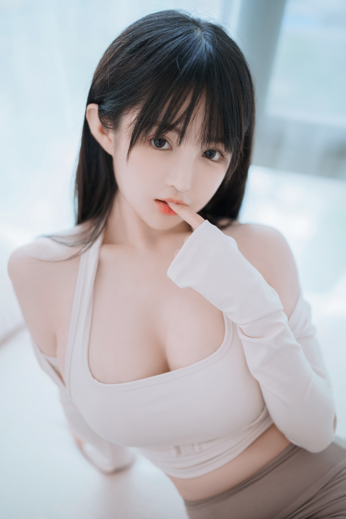 xgyw.top_网络美女桜井宁宁瑜伽妹妹主题性感紧身瑜伽服半脱秀惹火身材撩人诱惑写真111P