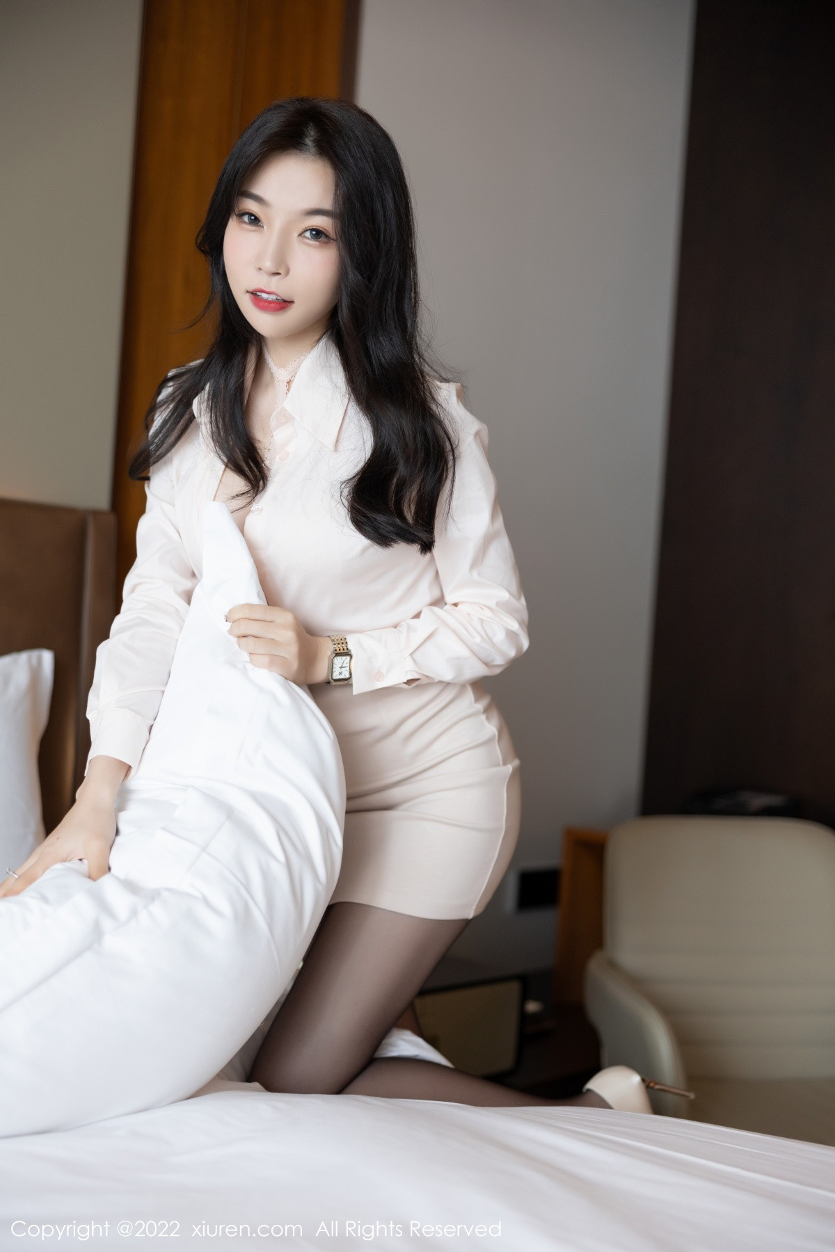 xgyw.top_XiuRen第5737_女神徐莉芝Booty半脱浅色套装露浅色蕾丝内衣超薄黑丝诱惑写真88P